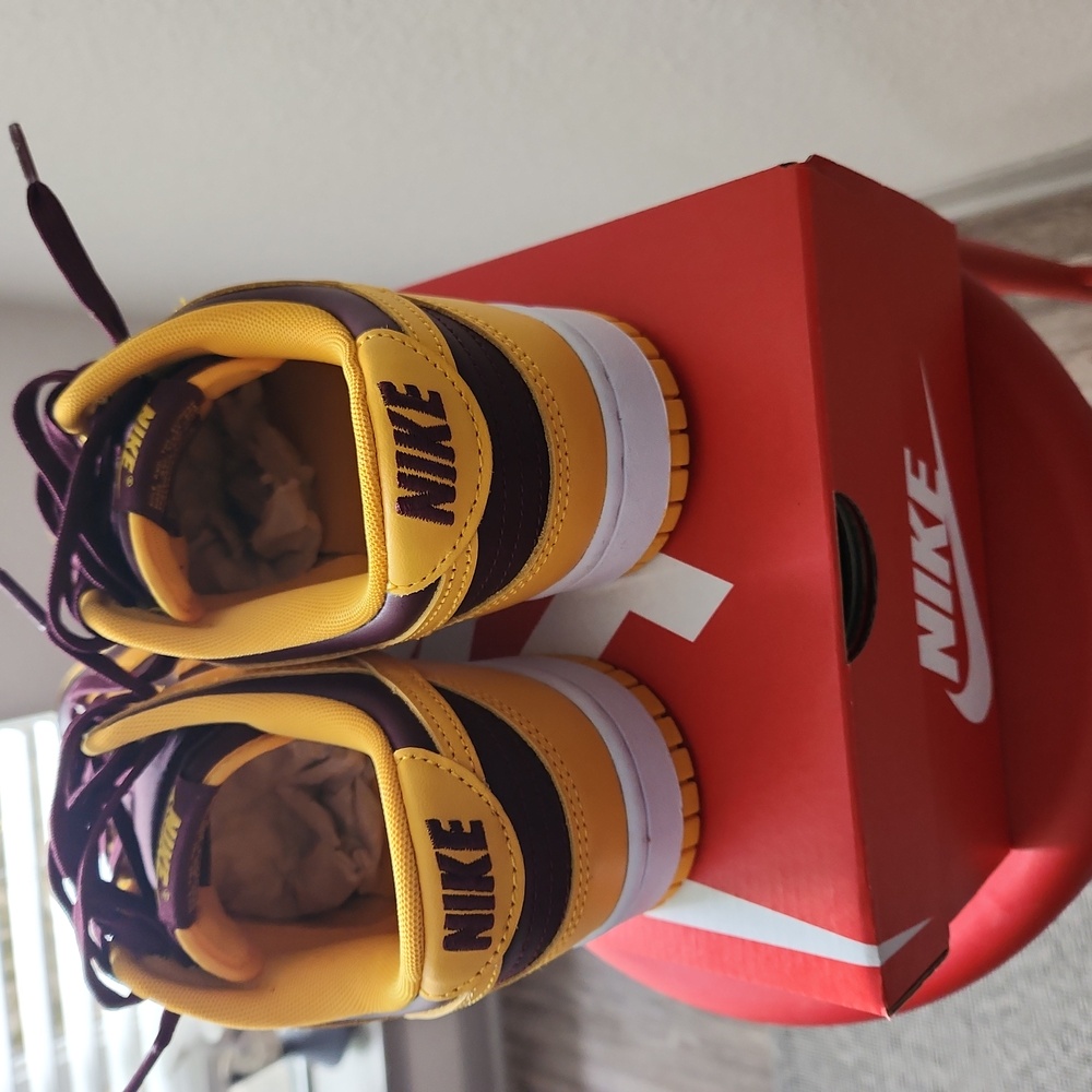 Nike Dunks - image 6